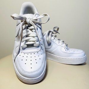 Nike Air Force 1 '07 Size 8 White